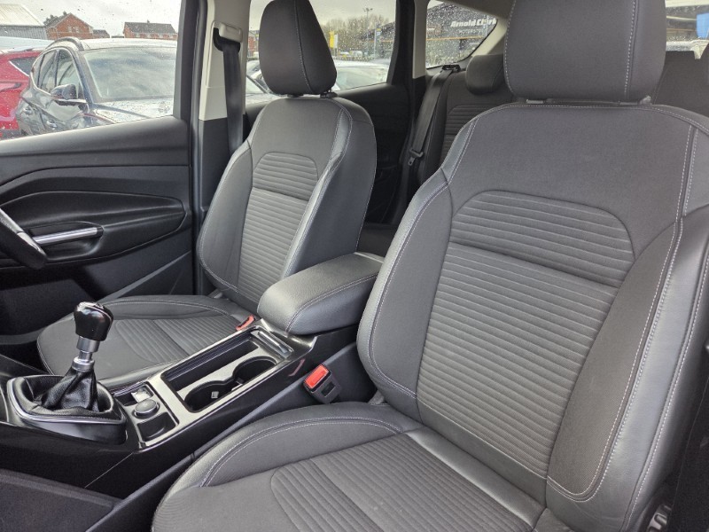 2019 (69) FORD KUGA 2.0 TDCi Titanium Edition 5dr 2WD 5179203