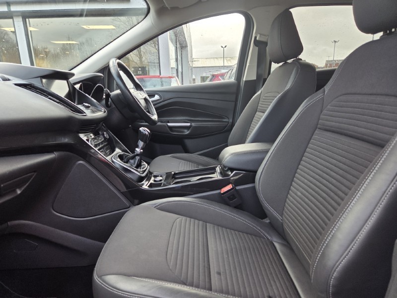2019 (69) FORD KUGA 2.0 TDCi Titanium Edition 5dr 2WD 5179202