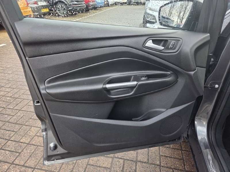 2019 (69) FORD KUGA 2.0 TDCi Titanium Edition 5dr 2WD 5179200