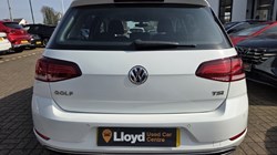 2017 (67) VOLKSWAGEN GOLF 1.0 TSI 110 SE 5dr 5206073