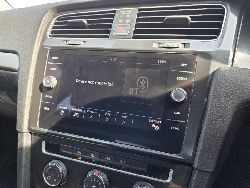 2017 (67) VOLKSWAGEN GOLF 1.0 TSI 110 SE 5dr 5206093