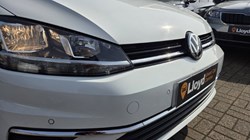 2017 (67) VOLKSWAGEN GOLF 1.0 TSI 110 SE 5dr 5206068