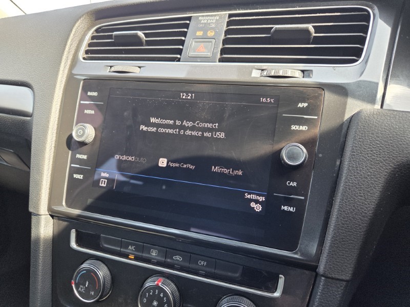 2017 (67) VOLKSWAGEN GOLF 1.0 TSI 110 SE 5dr 5206094