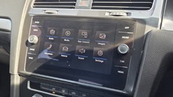 2017 (67) VOLKSWAGEN GOLF 1.0 TSI 110 SE 5dr 5206091