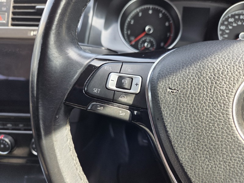 2017 (67) VOLKSWAGEN GOLF 1.0 TSI 110 SE 5dr 5206087