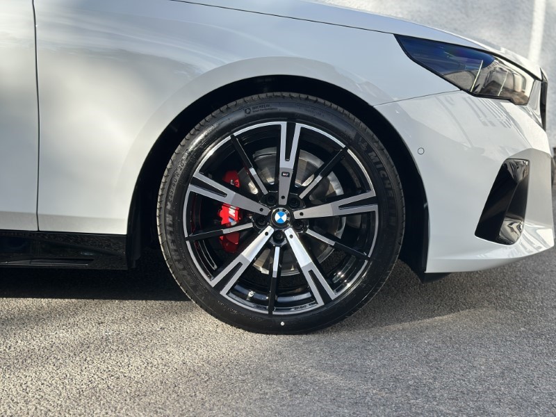 BMW 5 SERIES 520i M Sport Pro 4dr Auto 4522082