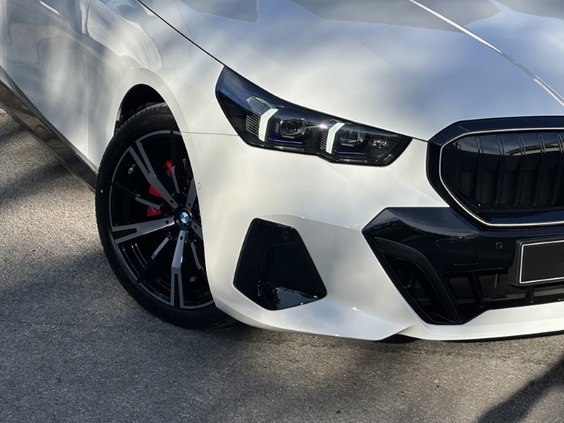  BMW 5 SERIES 520i M Sport Pro 4dr Auto 4522089