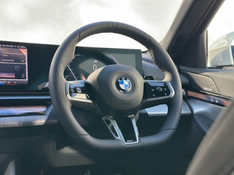  BMW 5 SERIES 520i M Sport Pro 4dr Auto 4522061