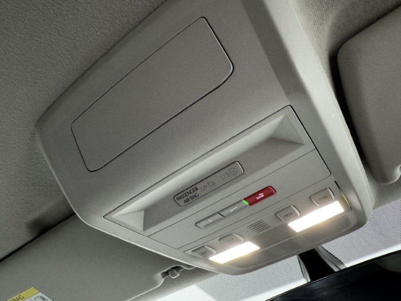 2023 (73) VOLKSWAGEN COMMERCIAL TRANSPORTER 2.0 BiTDI 204 Highline Van DSG 5192832