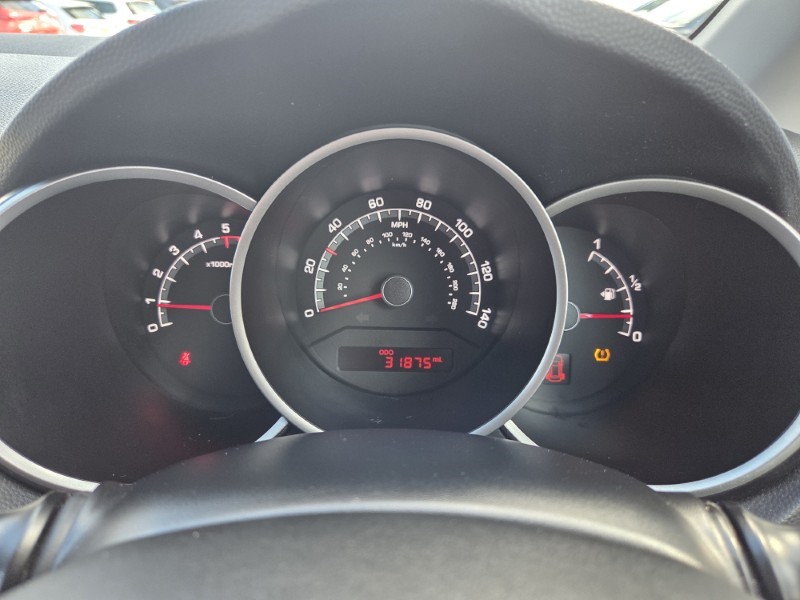 2016 (16) KIA VENGA 1.4 CRDi 2 5dr 5217847