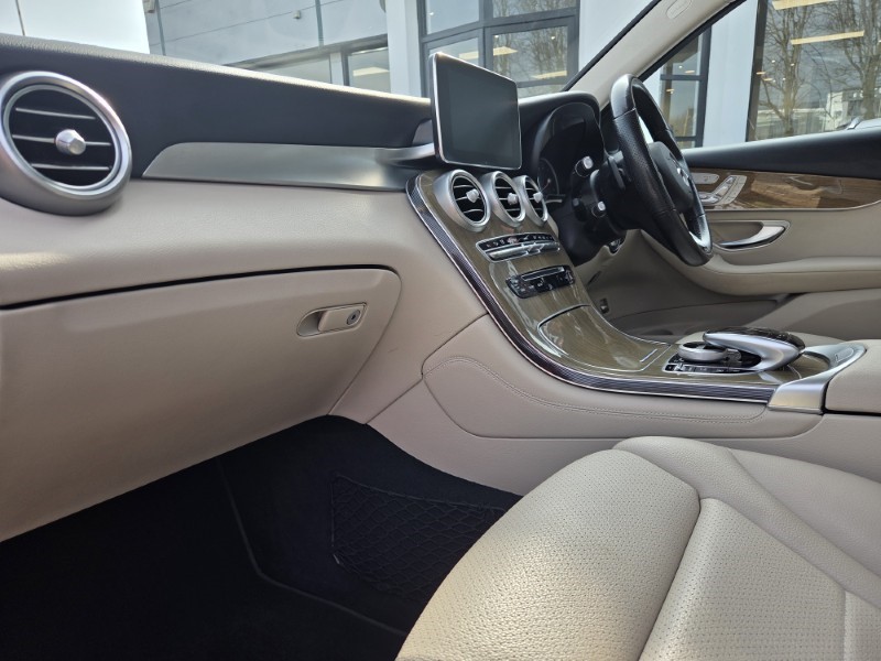 2018 (68) MERCEDES-BENZ GLC 250d 4Matic Sport Premium Plus 5dr 9G-Tronic 5197861
