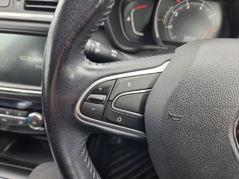 2016 (66) RENAULT KADJAR 1.2 TCE Dynamique S Nav 5dr EDC 5210232