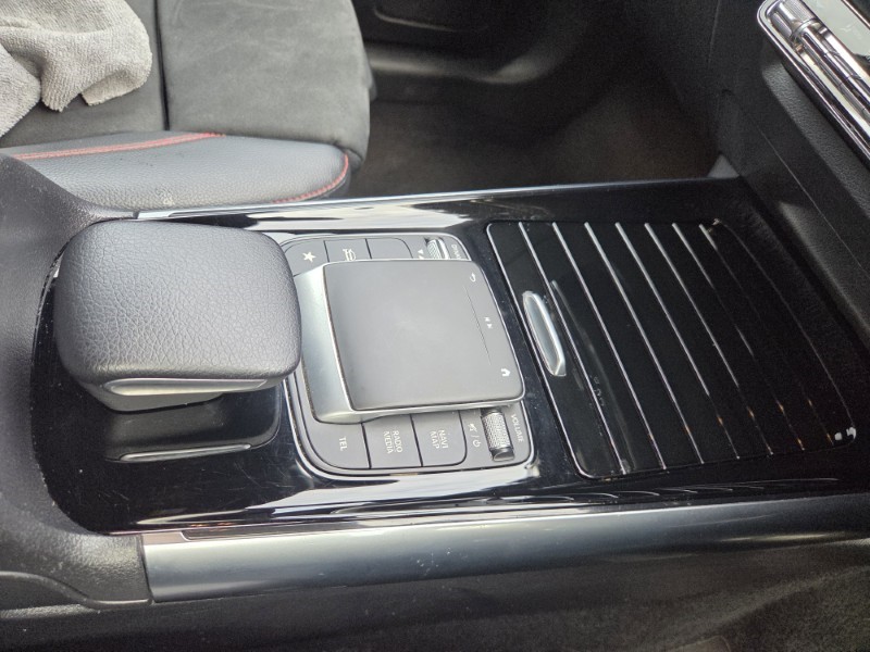 2020 (70) MERCEDES-BENZ GLA 200 AMG Line 5dr Auto 5198964