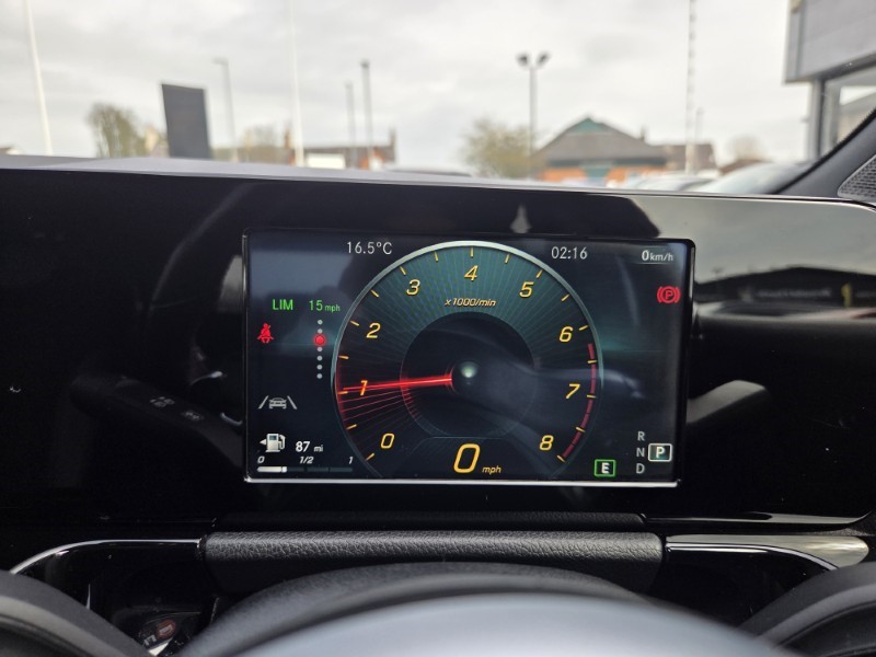 2020 (70) MERCEDES-BENZ GLA 200 AMG Line 5dr Auto 5198981