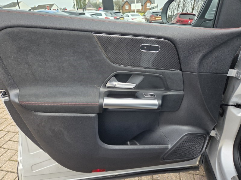 2020 (70) MERCEDES-BENZ GLA 200 AMG Line 5dr Auto 5198951