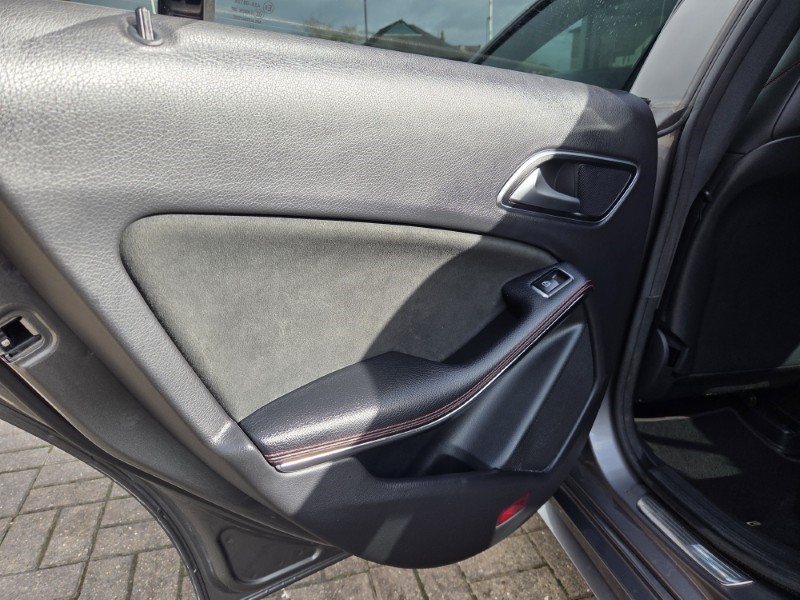 2018 (68) MERCEDES-BENZ CLA 200 AMG Line Night Edition Plus 4dr 5190250