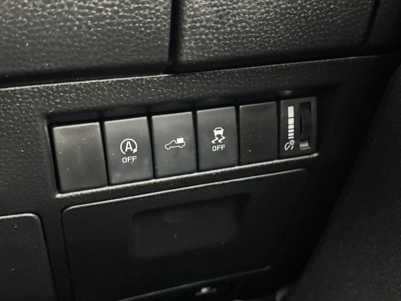 2024 (74) ISUZU COMMERCIAL D-MAX 1.9 V-Cross Double Cab 4x4 Auto 5204119