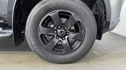 2024 (74) ISUZU COMMERCIAL D-MAX 1.9 V-Cross Double Cab 4x4 Auto 5204137