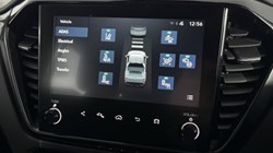 2024 (74) ISUZU COMMERCIAL D-MAX 1.9 V-Cross Double Cab 4x4 Auto 5204123