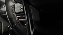 2024 (74) ISUZU COMMERCIAL D-MAX 1.9 V-Cross Double Cab 4x4 Auto 5204115