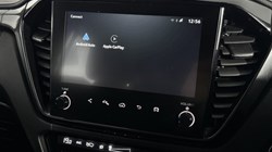 2024 (74) ISUZU COMMERCIAL D-MAX 1.9 V-Cross Double Cab 4x4 Auto 5204121