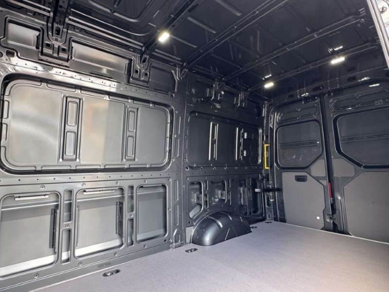 2026 (26) MAN COMMERCIAL TGE 180 Lion XC Van Auto 5221967