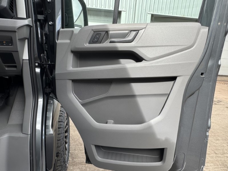 2026 (26) MAN COMMERCIAL TGE 180 Lion XC Van Auto 5221929