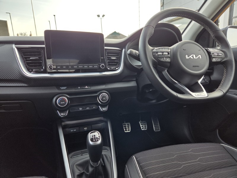 2024 (24) KIA STONIC 1.0T GDi 98 GT-Line 5dr 5206035