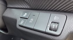 2024 (24) KIA STONIC 1.0T GDi 98 GT-Line 5dr 5206041