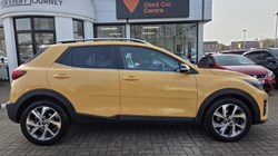 2024 (24) KIA STONIC 1.0T GDi 98 GT-Line 5dr 5206012