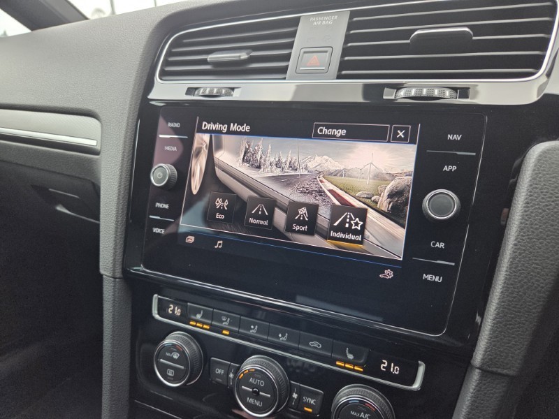 2017 (67) VOLKSWAGEN GOLF 2.0 TDI 184 GTD 5dr 5205662