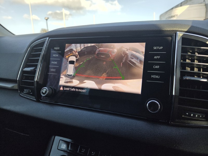 2018 (18) SKODA KAROQ 1.0 TSI SE 5dr DSG 5205901