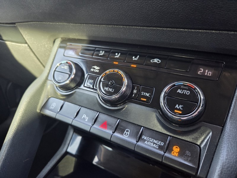 2018 (18) SKODA KAROQ 1.0 TSI SE 5dr DSG 5205926