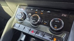 2018 (18) SKODA KAROQ 1.0 TSI SE 5dr DSG 5205926