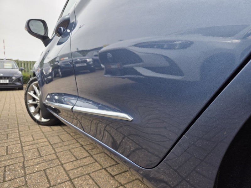 2020 (20) FORD FIESTA 1.0 EcoBoost Vignale Edition 5dr Auto 5224376