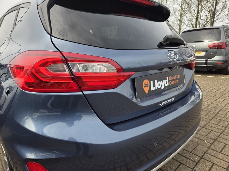 2020 (20) FORD FIESTA 1.0 EcoBoost Vignale Edition 5dr Auto 5224377