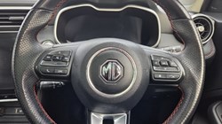 2021 (71) MG MOTOR UK ZS 1.0T GDi Exclusive 5dr 5204865