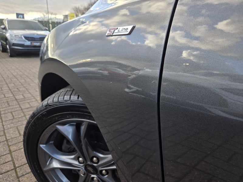 2019 (19) FORD FOCUS 1.0 EcoBoost 125 ST-Line 5dr 5221725