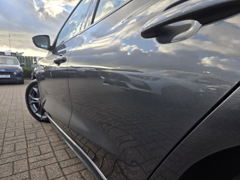 2019 (19) FORD FOCUS 1.0 EcoBoost 125 ST-Line 5dr 5221723