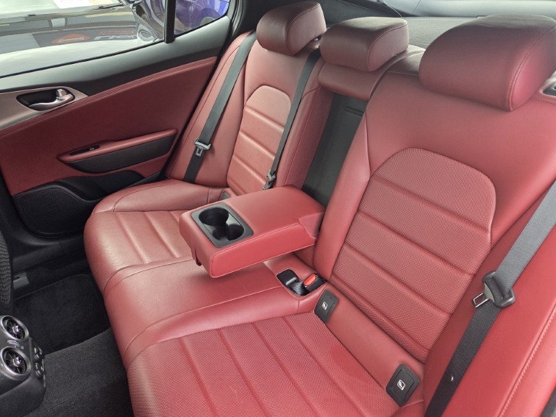 2018 (68) KIA STINGER 2.0 T-GDi GT-Line 5dr Auto 5210151