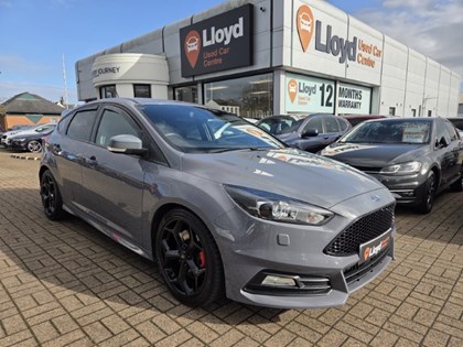 2018 (18) FORD FOCUS 2.0 TDCi 185 ST-3 Navigation 5dr Powershift