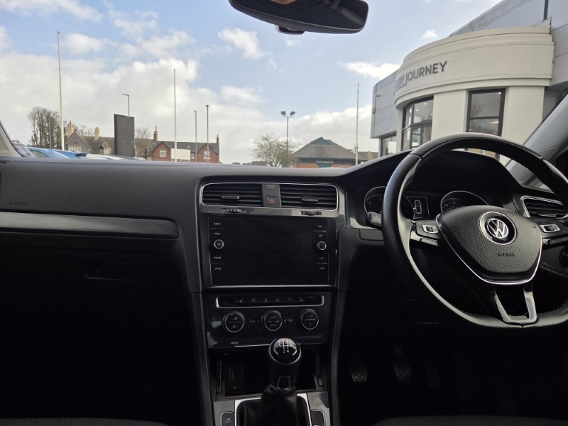 2020 (69) VOLKSWAGEN GOLF 1.6 TDI Match Edition 5dr 5231925