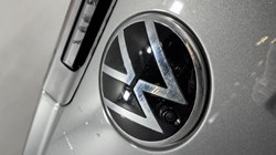 2025 (25) VOLKSWAGEN COMMERCIAL AMAROK D/Cab Pick Up PanAmericana 3.0 V6 TDI 240 4M Auto 5237515