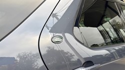 2024 (74) LAND ROVER DISCOVERY 3.0 D350 Dynamic HSE 5dr Auto 4672570