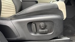 2024 (74) LAND ROVER DISCOVERY 3.0 D350 Dynamic HSE 5dr Auto 4672545