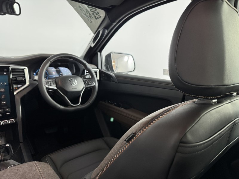 2026 (26) VOLKSWAGEN COMMERCIAL AMAROK D/Cab Pick Up PanAmericana 3.0 V6 TDI 240 4M Auto 5317095