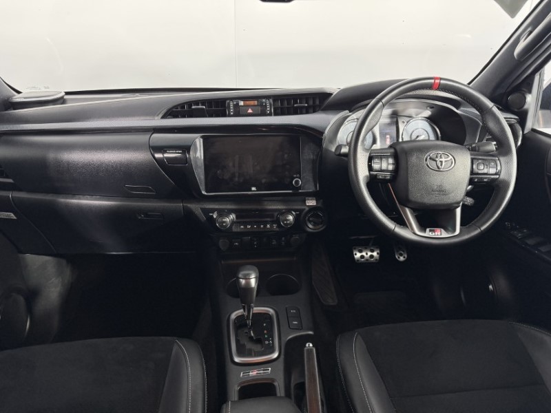 2025 (25) TOYOTA COMMERCIAL HILUX GR Sport II D/Cab Pick Up 2.8 D-4D Auto 5304955