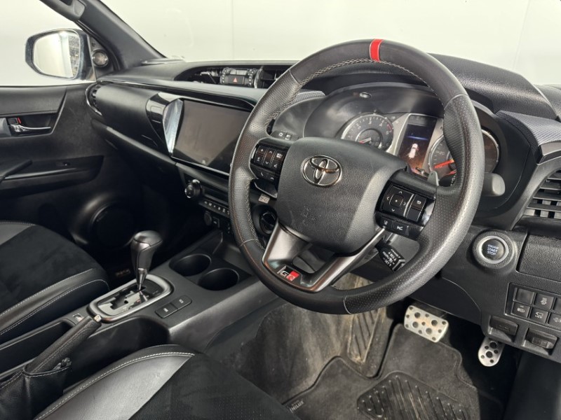 2025 (25) TOYOTA COMMERCIAL HILUX GR Sport II D/Cab Pick Up 2.8 D-4D Auto 5304936