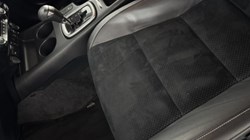 2025 (25) TOYOTA COMMERCIAL HILUX GR Sport II D/Cab Pick Up 2.8 D-4D Auto 5304959