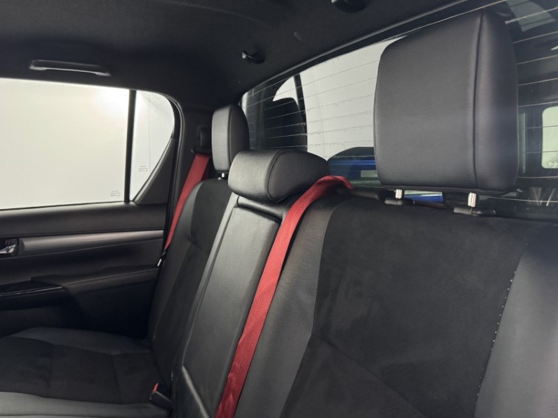 2025 (25) TOYOTA COMMERCIAL HILUX GR Sport II D/Cab Pick Up 2.8 D-4D Auto 5304953